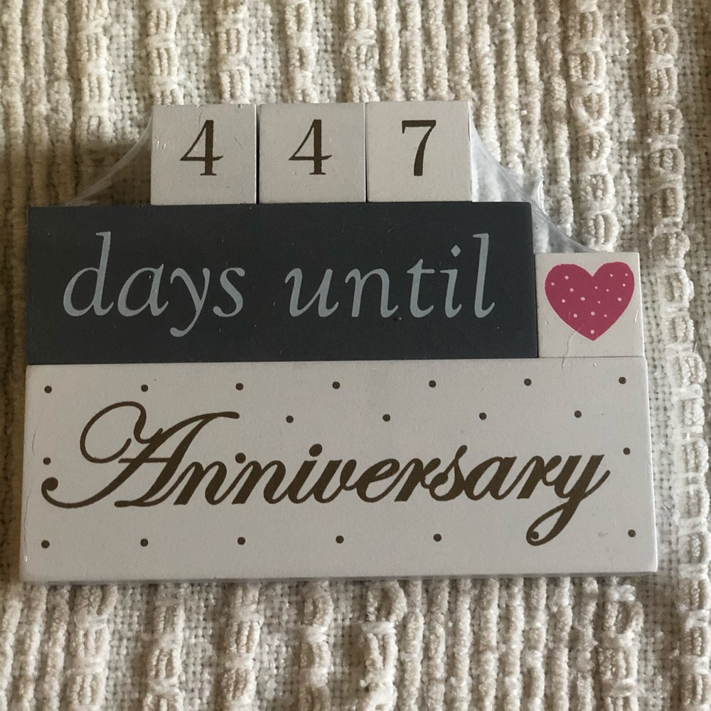 Anniversary/wedding countdown blocks